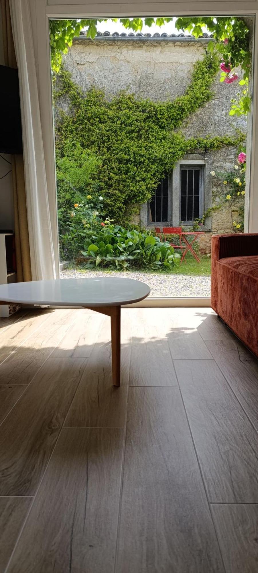 Maison Irondas Saint-Pierre-d'Aurillac Exterior photo